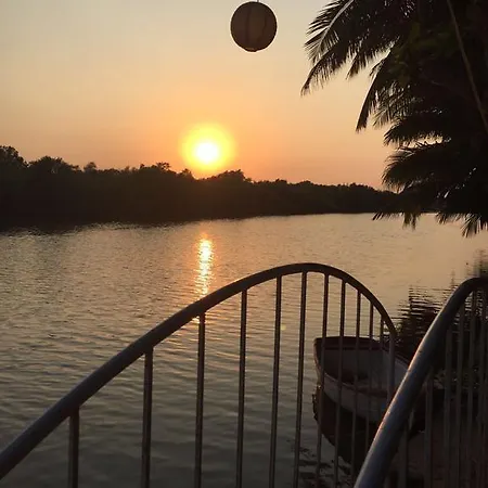 Serene Waters Homestay Goa Panaji Exterior photo