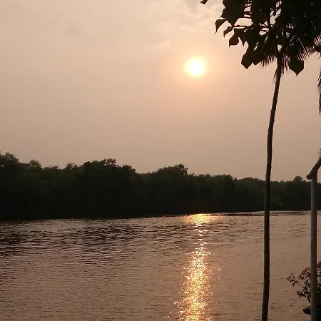 Serene Waters Homestay Goa Panaji Exterior photo