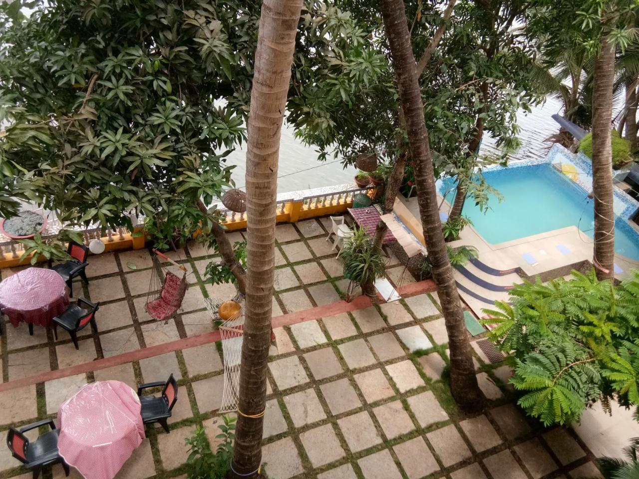 Homestay Serene Waters Goa Panaji